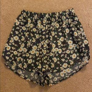 Flower high waisted shorts
